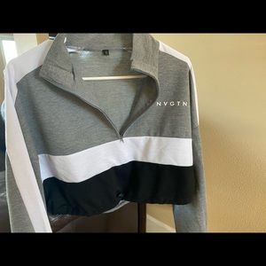 Crop Hoodie NVGTN